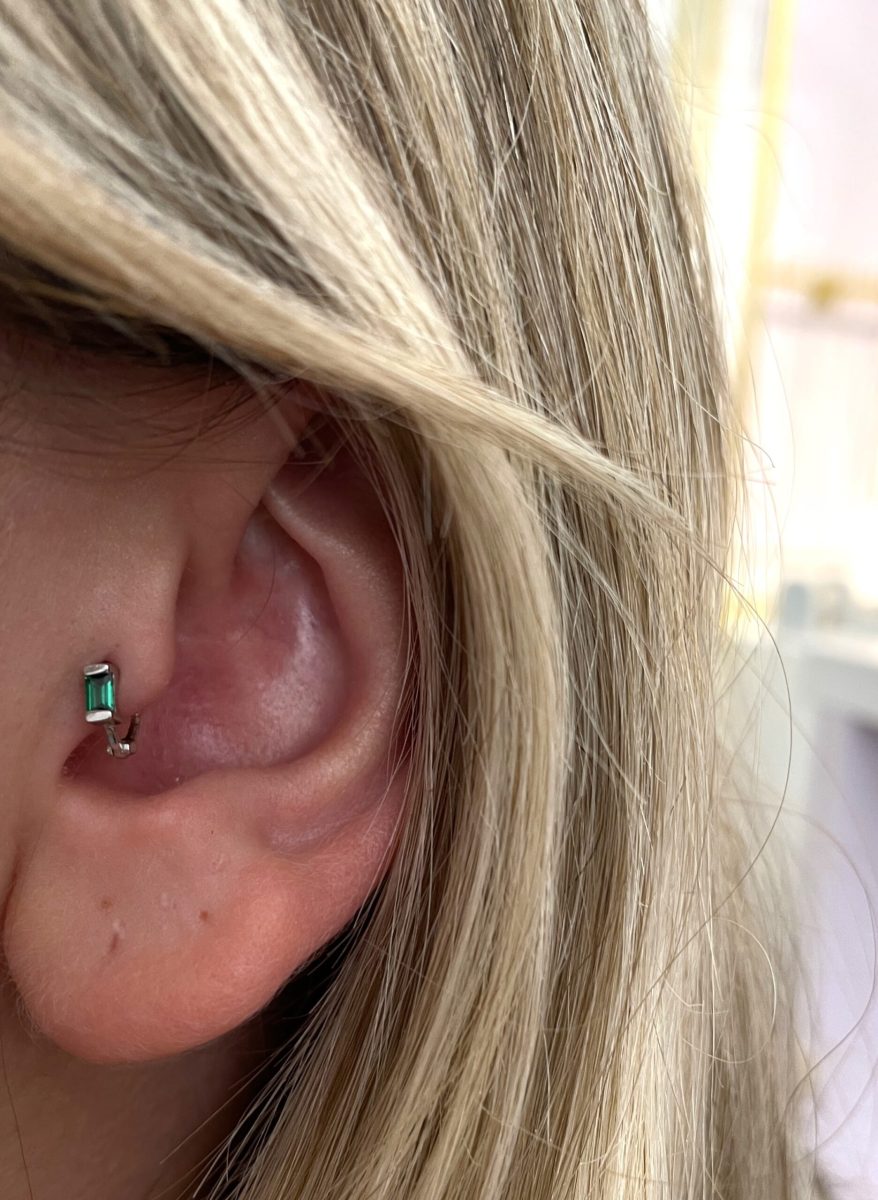 Yeşil Baget Taşlı Mini Silver Halka Piercing