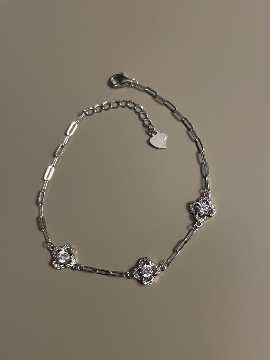 Box Zincirli Işıltılı Çiçek Silver Bileklik