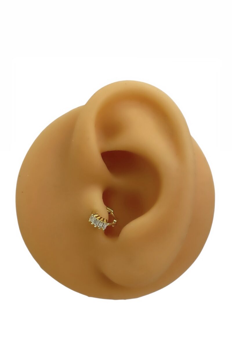 Desenli Baget Taşlı Gold Halka Piercing
