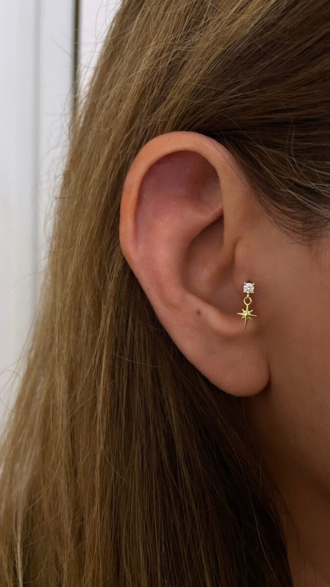 Mini Tek Taşlı Kutup Yıldızı Gold Sallantılı Piercing