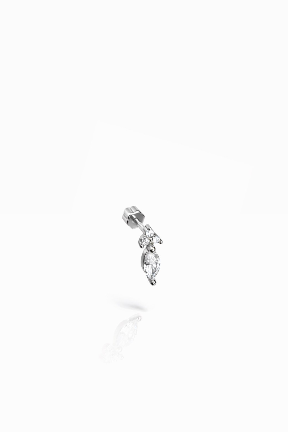 Üçgen Formlu Damla Taşlı Silver Piercing | New Collection
