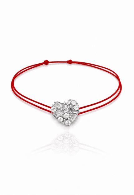 Kırmızı İpli Baget Taşlı Kalp Bileklik | Elmas Montür