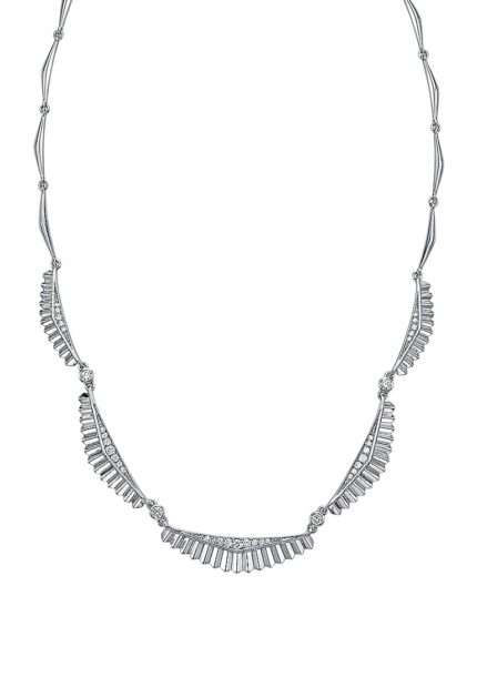 Silver Pırlanta Model Taşlı Işıltılı Kolye
